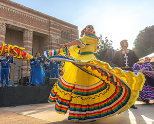 UCLA’s Mariachi de Uclatlán and their danzantes (dancers) perform at the 2024 Latinx Welcome.